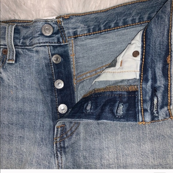 Brand New Levi’s 501 Denim Shorts - Picture 3 of 3